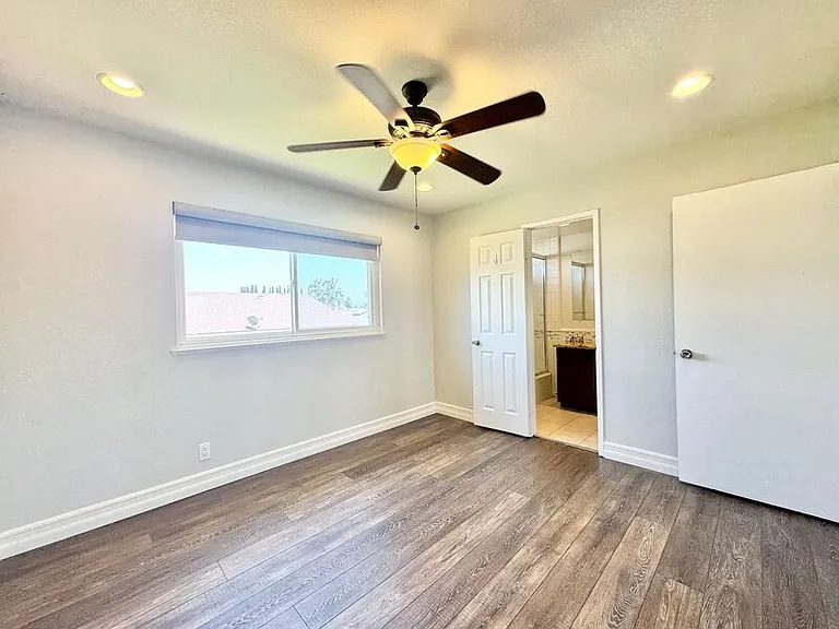 1530 Rogue St — Photo 11