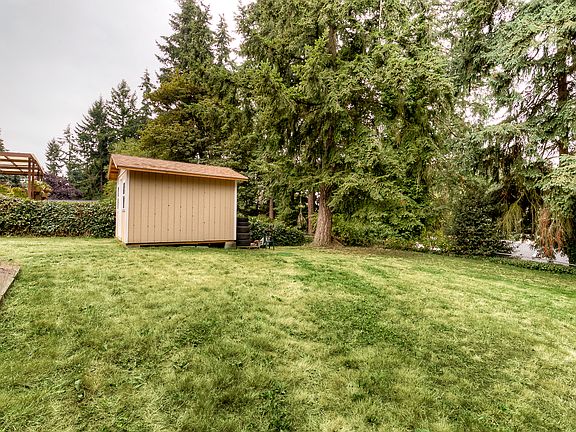 5th image of 30841 7th Ave SW
