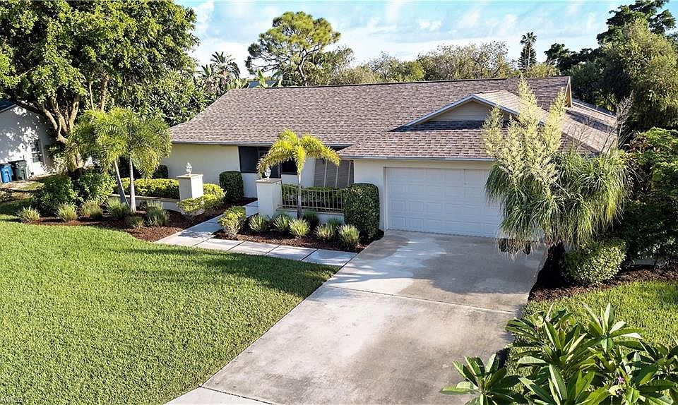 1st image of 5501 Montilla Dr