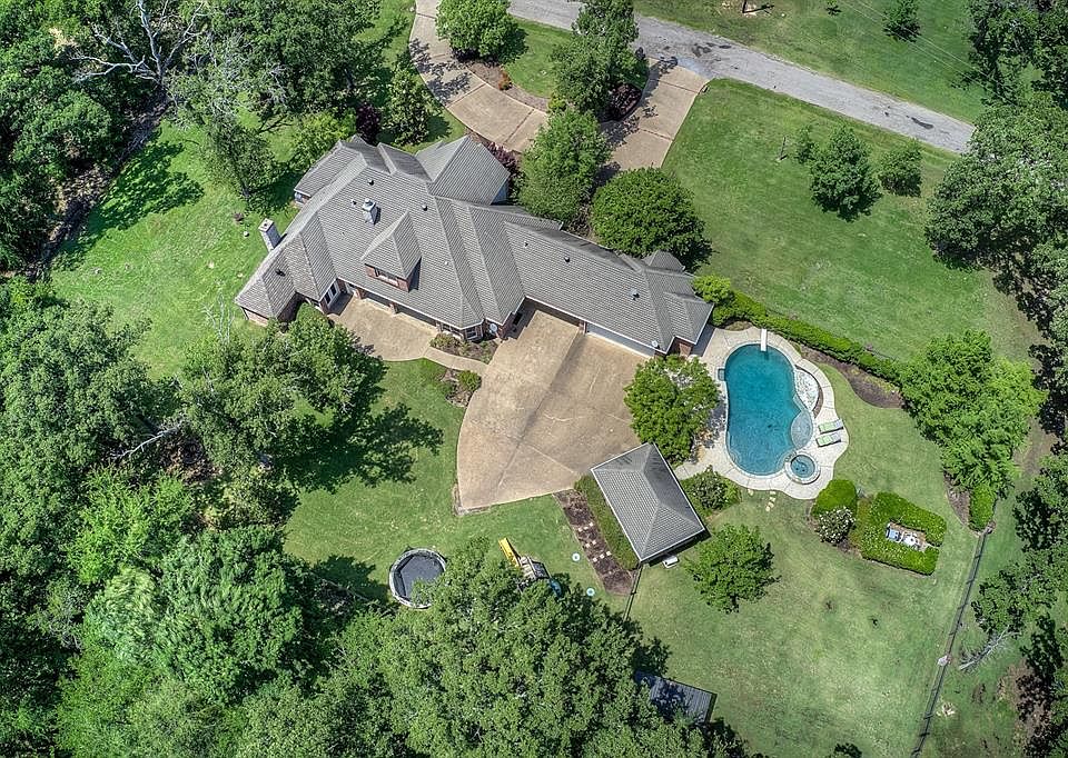 1st image of 457 Turtle Creek Dr