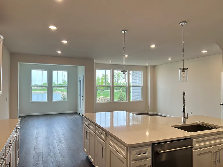 2335 Ryegrass Ln — Photo 4