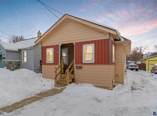 1519 W 9th St, Sioux Falls, SD 57104