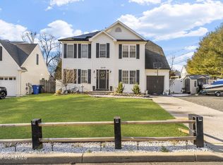 209 Gilford Avenue, Island Heights, NJ 08732