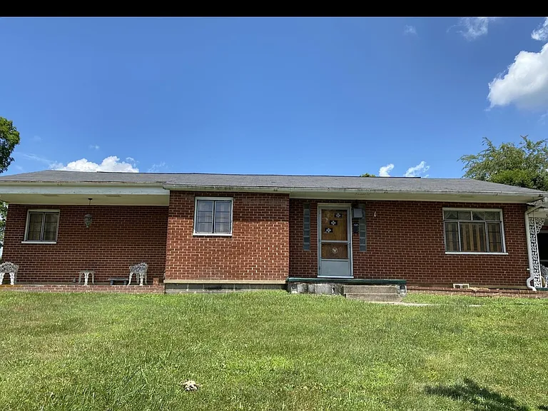 598 Brown Ave — Photo 25