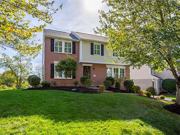 2nd image of 114 Pine Creek Dr