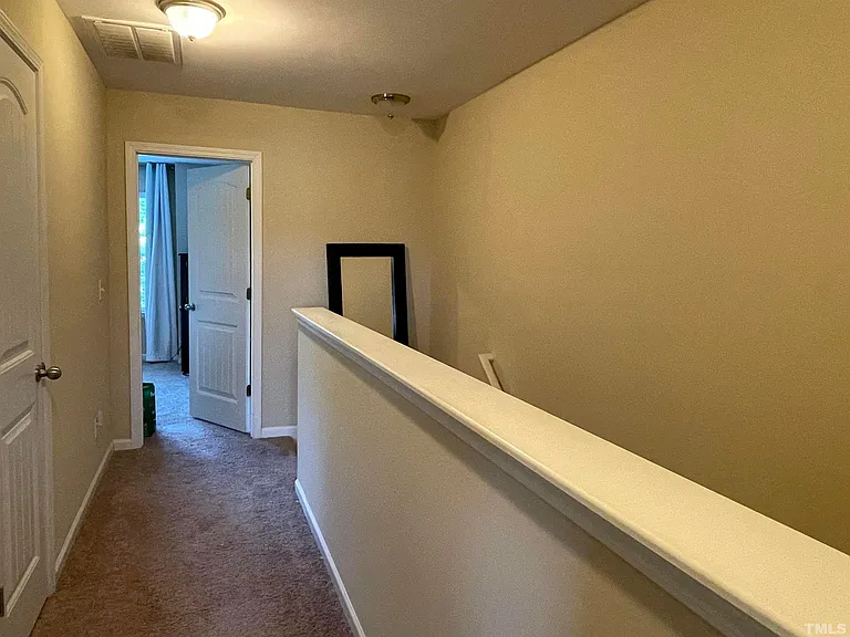 1002 Summerhouse Rd — Photo 13