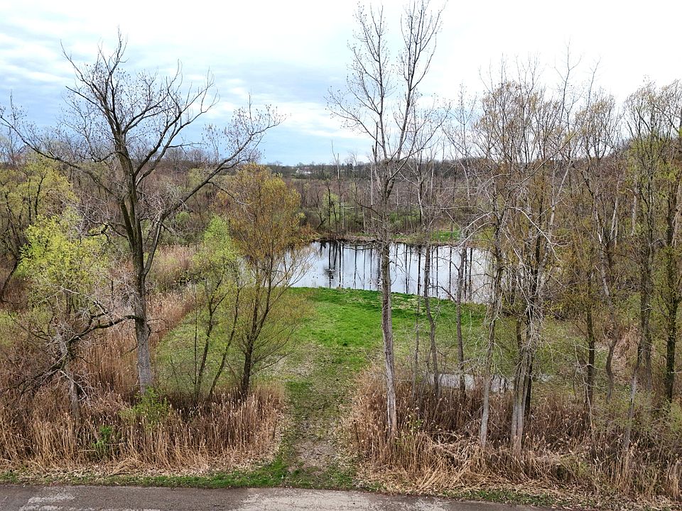 1st image of Tulip Tree Ln