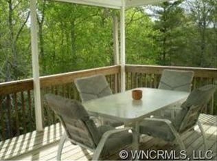 11 Autumn Hills Dr, Weaverville, NC 28787