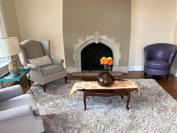 3rd image of 1136 Ontario St APT 1A