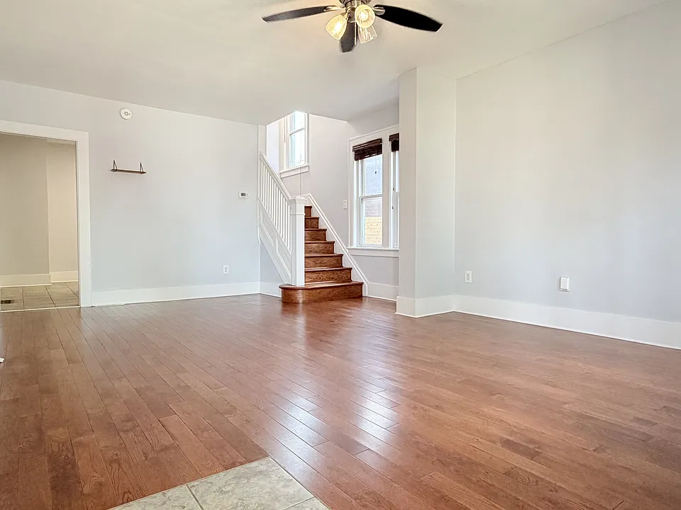 1863 Gladstone Ave #1863