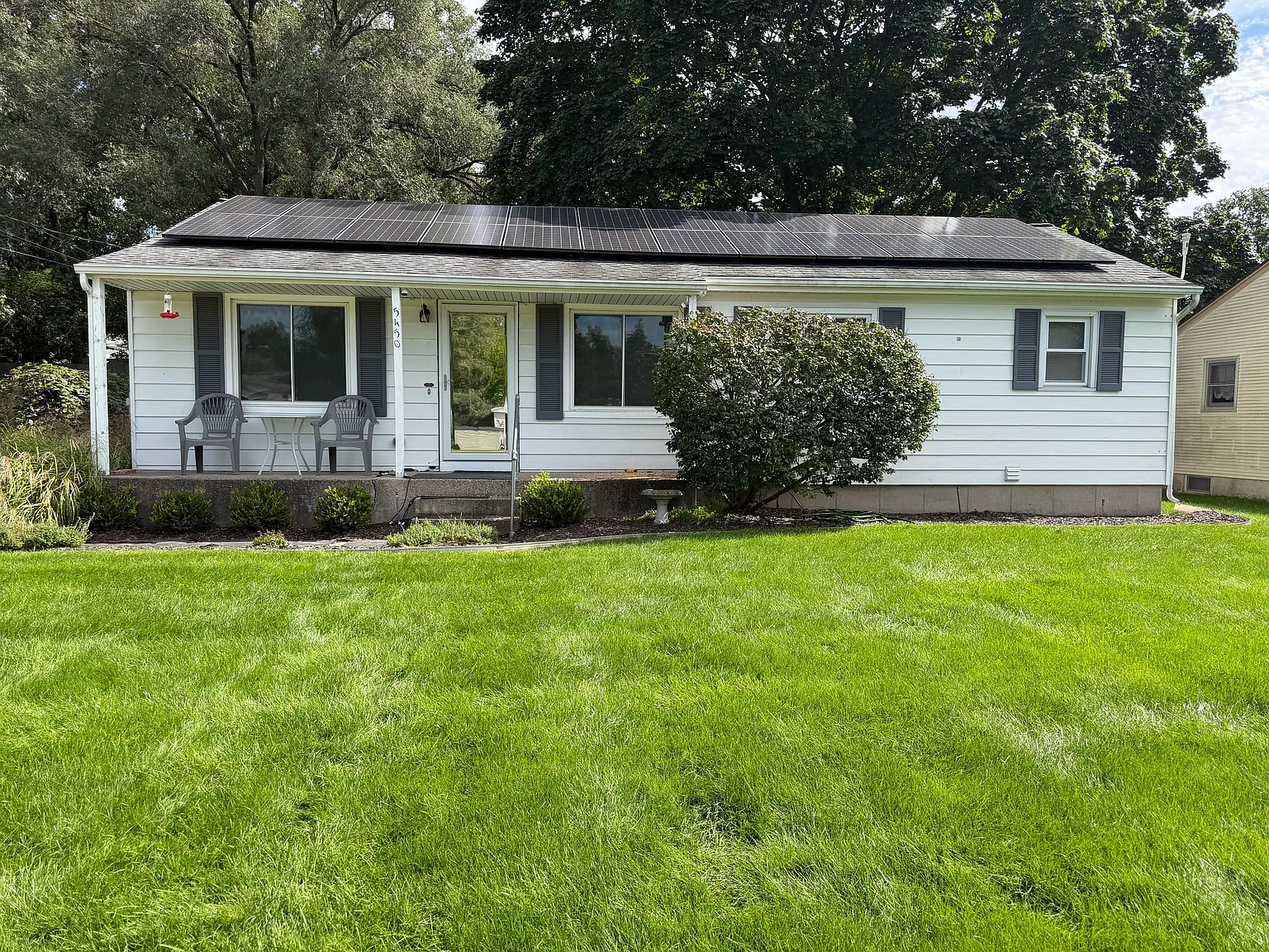 4 bed, 1490 sqft, $910 — Photo 1