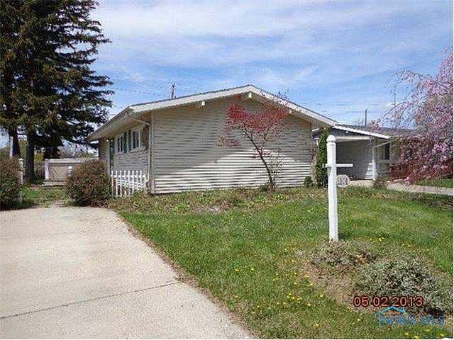 2nd image of 1101 Village Trail Dr