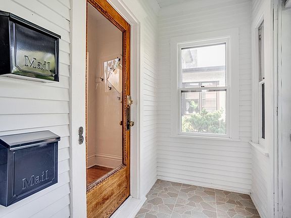 4th image of 3808 Pillsbury Ave S #B