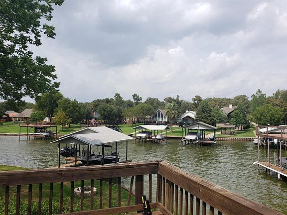 5th image of 125 Inwood Cir