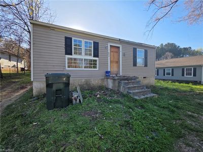 604 English St, Thomasville, NC, 27360