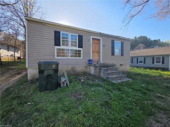 604 English St, Thomasville, NC 27360