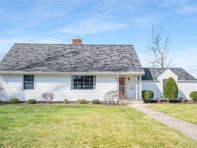 144 Fairfield Rd, Avon Lake, OH, 44012