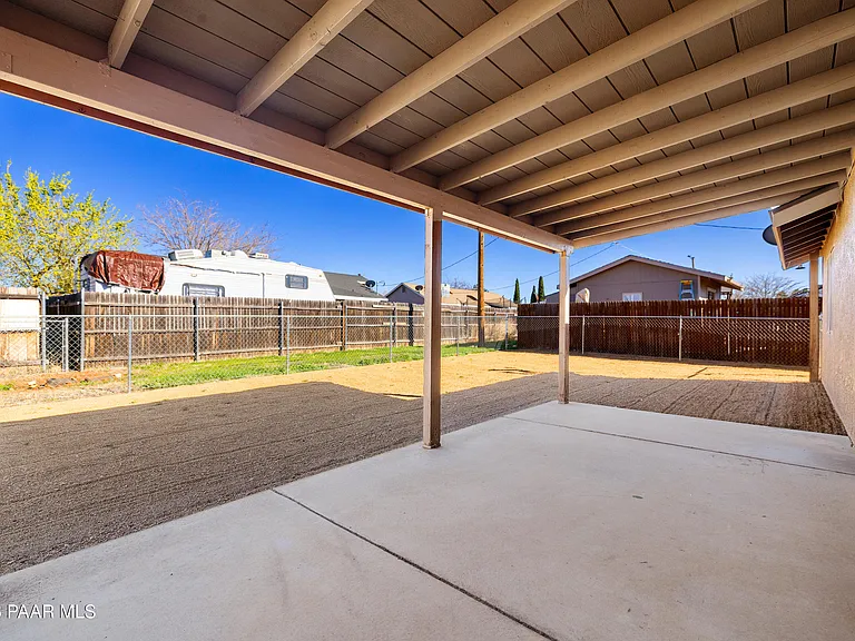 4517 N Sauter Dr — Photo 17