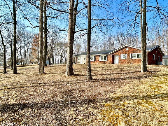 4th image of 3918 Hickory Hill Dr