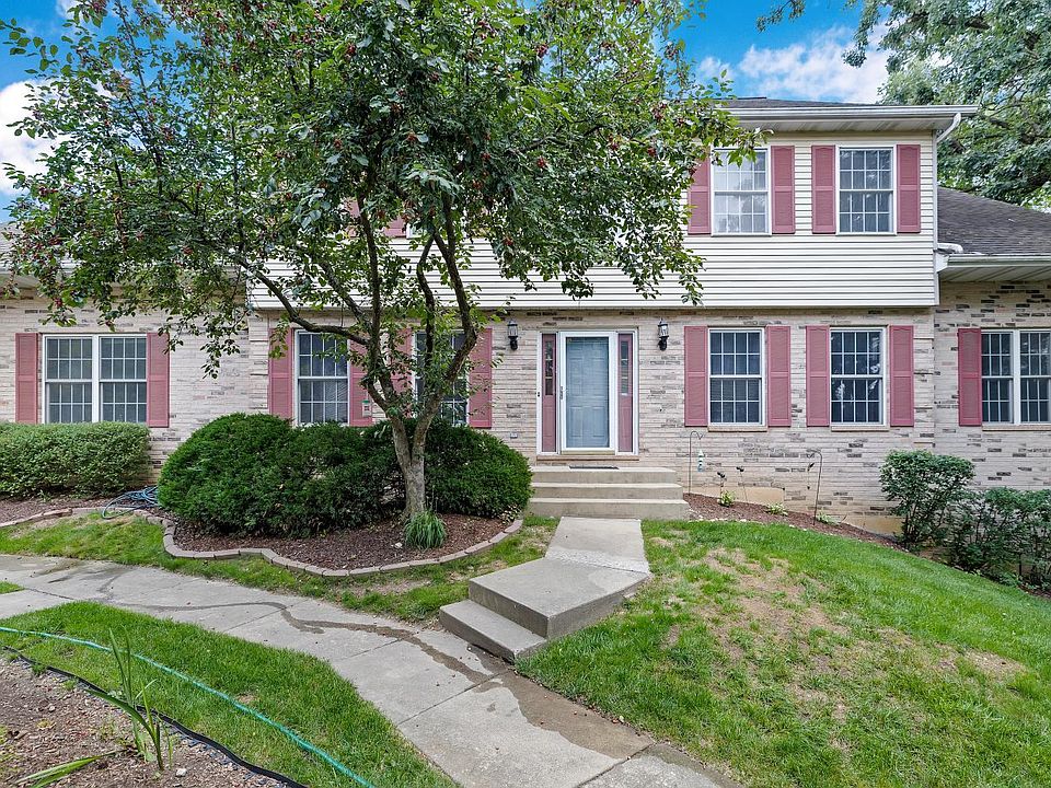 1st image of 1374 Laurel Oaks Dr