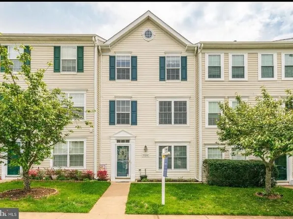 10261 Magnolia Grove Dr, Manassas, VA 20110