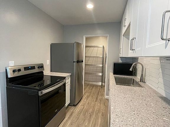 2nd image of 4729 40th Ave NE