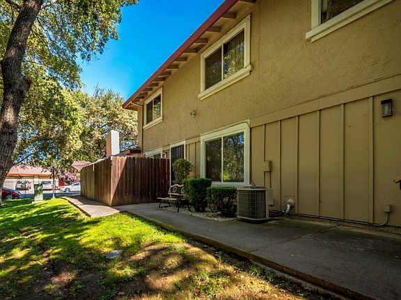 2nd image of 5712 Shadow Creek Dr APT 2