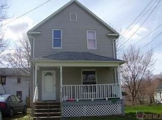 422 Champlain St, Akron, OH 44306