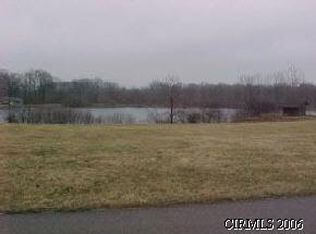 31 Vaught Rd, Hartford City, IN 47348