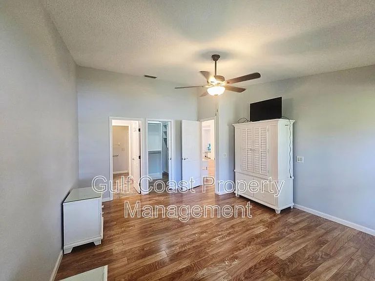 5808 Garden Lakes Dr — Photo 12
