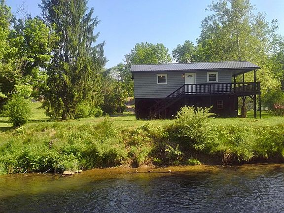 2nd image of 2133 Evergreen Rd
