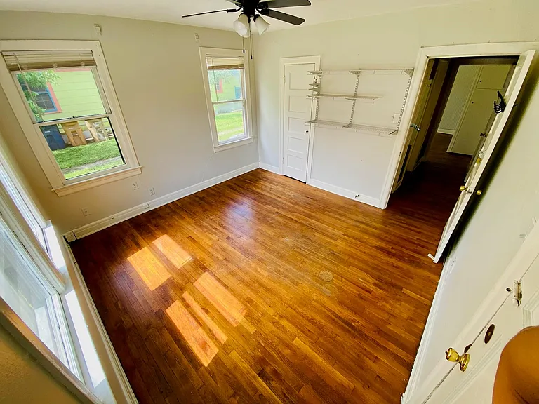 4902 Caswell Ave #A — Photo 8