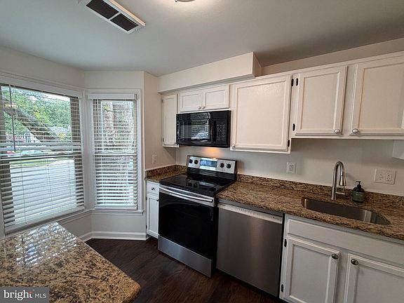 3rd image of 2121 Whisper Way