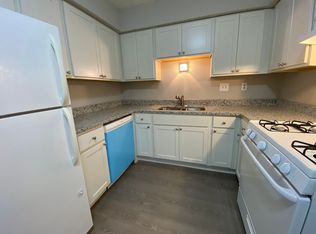 401 Donald Dr #17, Burlington, WI 53105