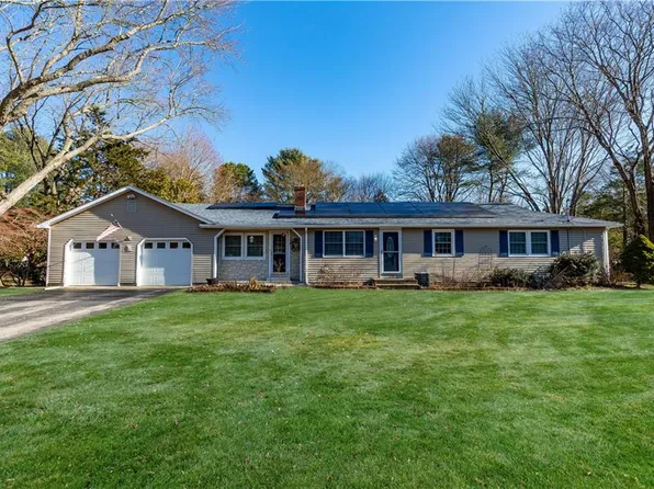 38 Greenwood Rd, North Kingstown, RI 02852