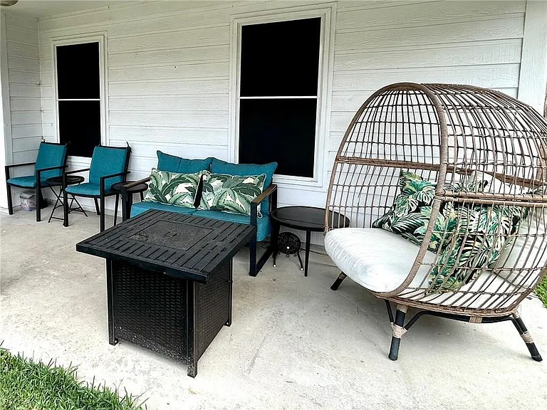 7005 Vineyard Dr — Photo 37