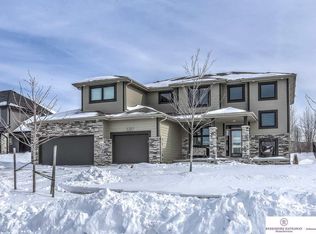 1319 S 210th St, Elkhorn, NE 68022