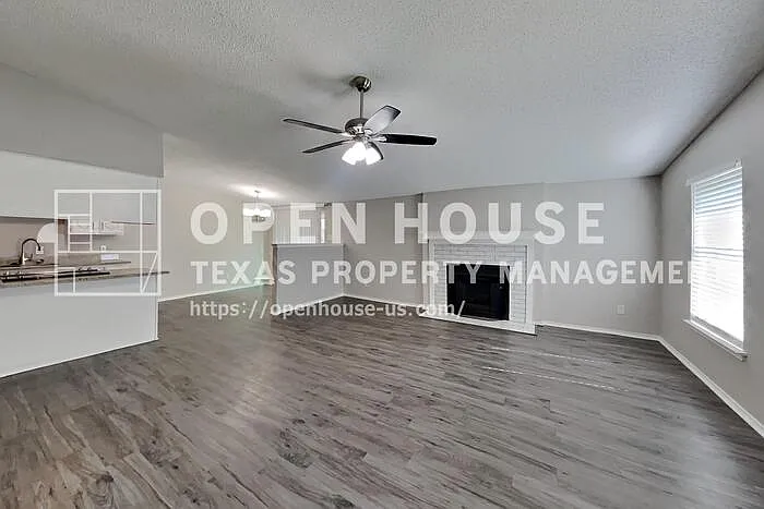 5211 Carpenter Dr — Photo 3