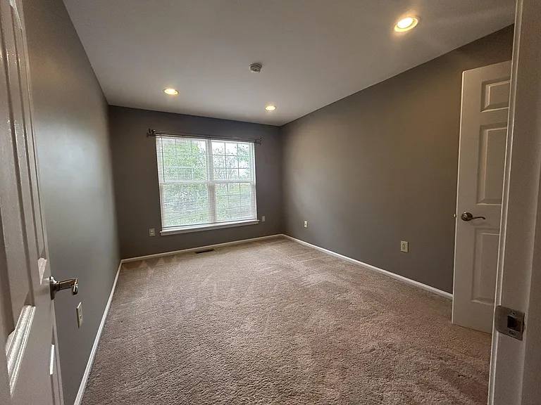 2016 Greenes Way Cir — Photo 30