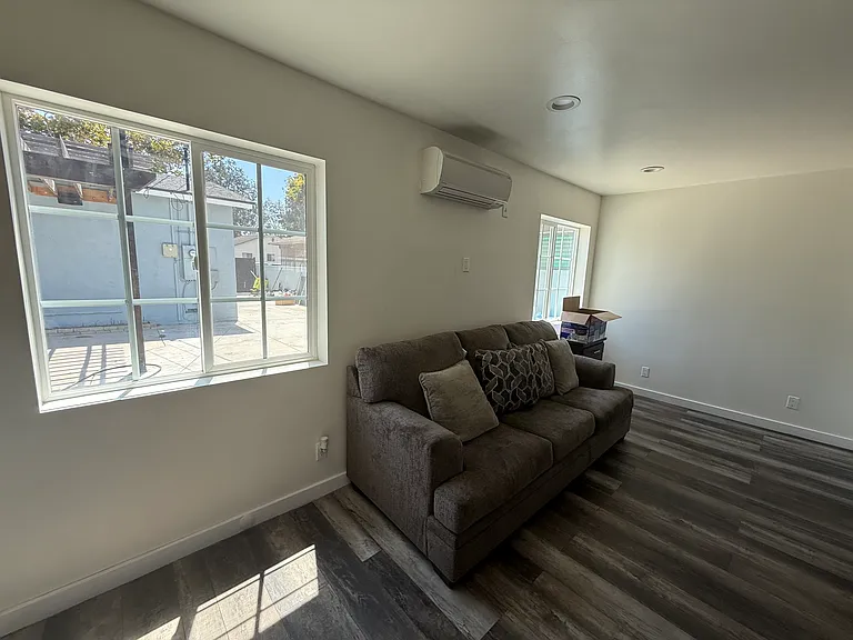 14613 Piuma Ave — Photo 42