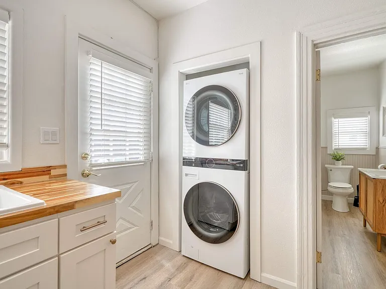 Laundry Room Cabinet
