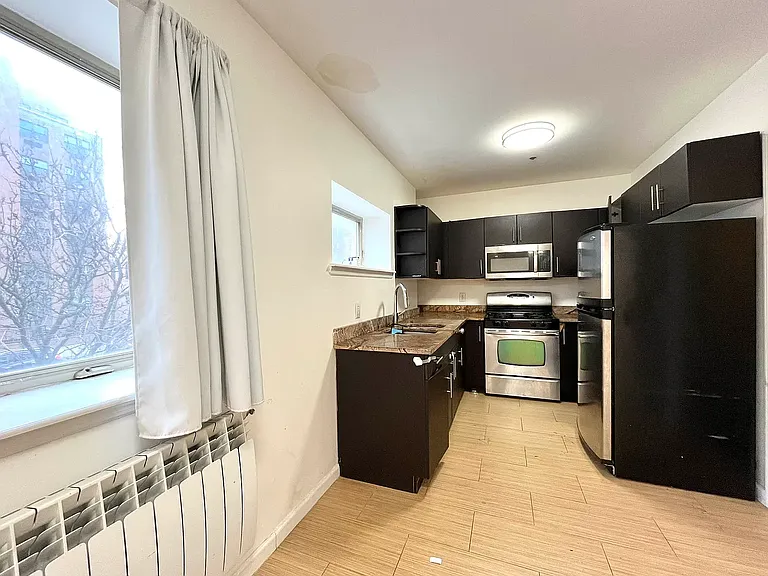 379 Lefferts Ave #2C — Photo 2