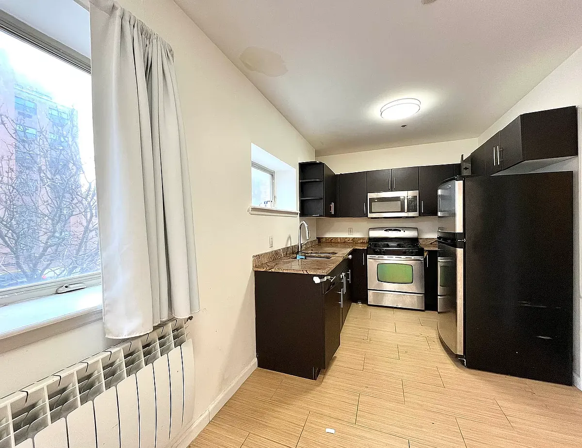 Building Photo - 379 Lefferts Ave #2C