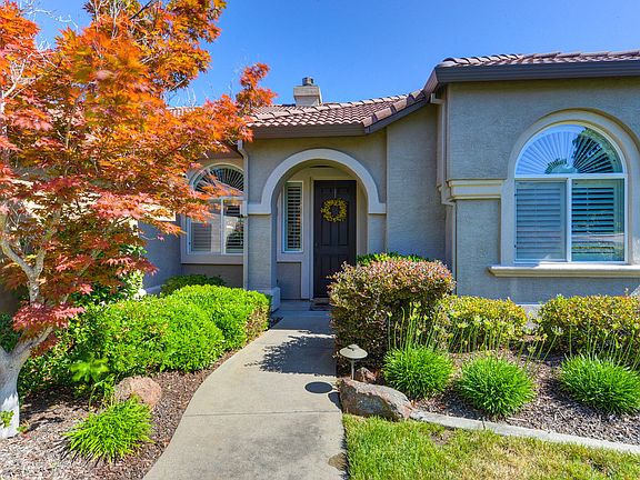 2nd image of 675 Rogers Cir