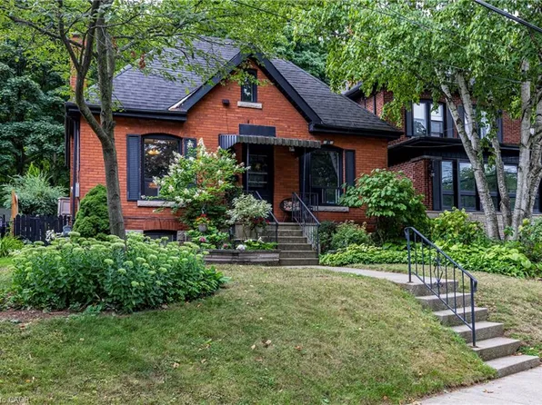 245 Hillcrest Ave, Hamilton, ON L8P 2X3