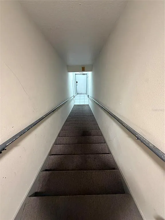 2 bed, 1.0 bath, 1500 sqft, $1,400 — Photo 3