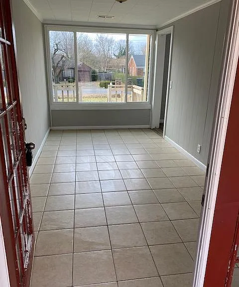 700 Groves Park Rd — Photo 6
