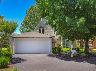 320 Island Green Dr #18, Penhook, VA 24137
