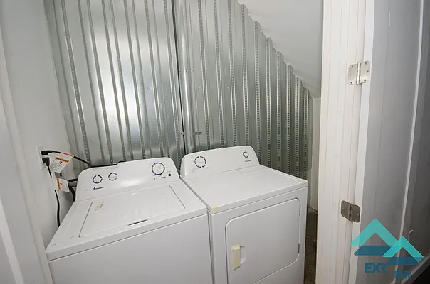 Rented by EXR | media 42