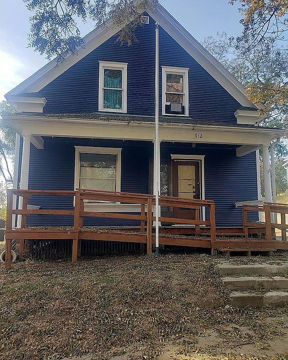1st image of 912 19th St